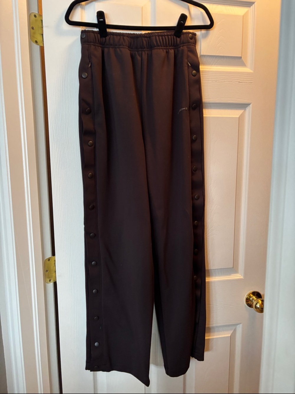 NWOT Nike Skims Track Pant in brown